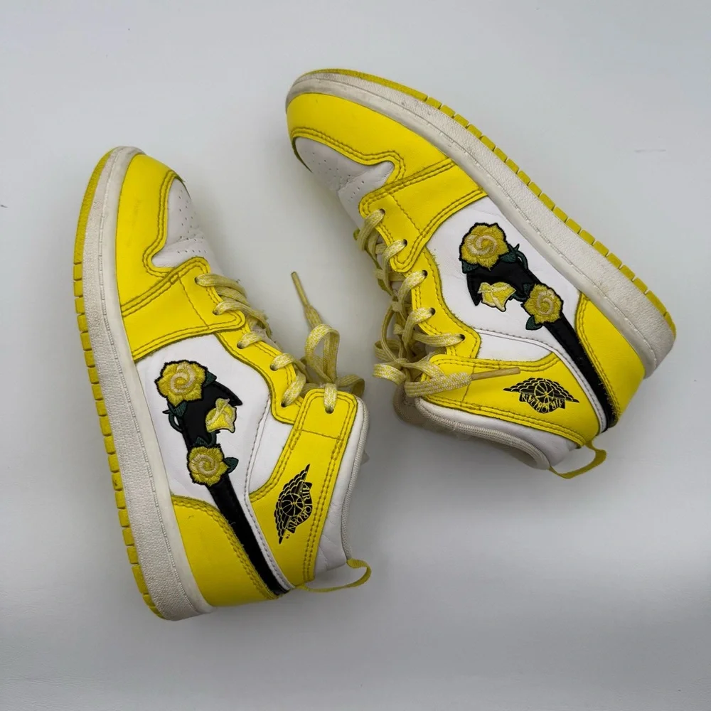 Nike Air Jordan 1 Mid GS “Dynamic Yellow Floral” Rose Patch Sneakers Size 1Y